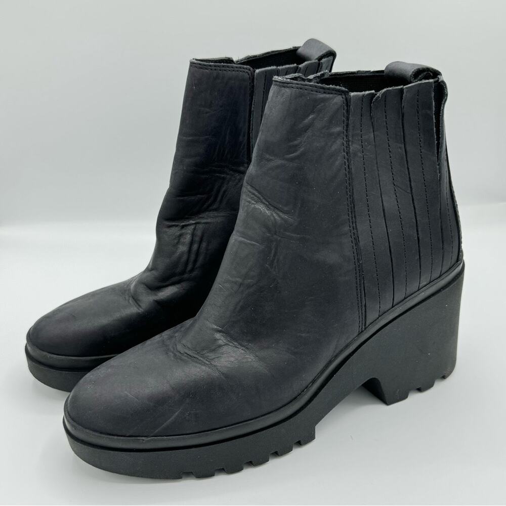 Eileen Fisher Kat Wedge Bootie in Black Leather EF48500